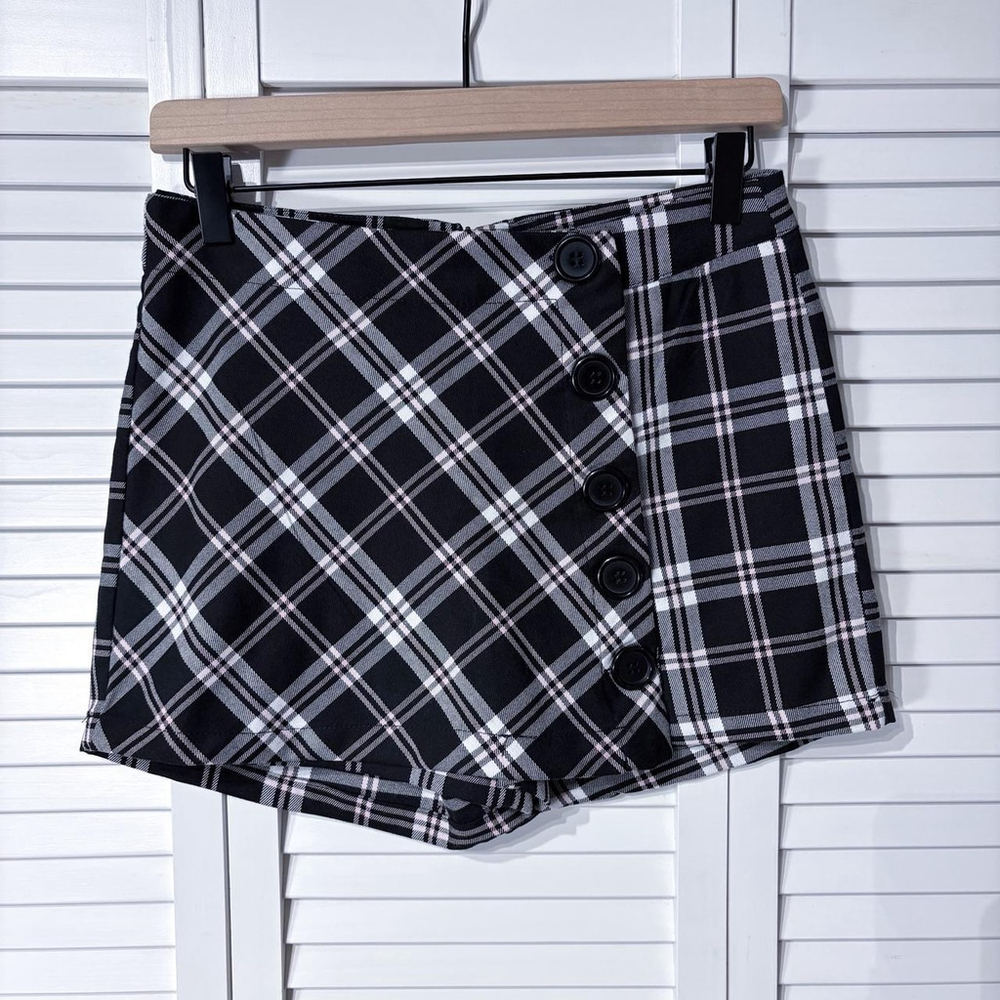 Plaid mini skirt/skort